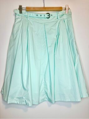 Mint Green A-Line Pleated Midi Skirt with Belt and POCKETS! -Small / 8ish-